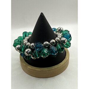 Green Crystal Cha Cha Faceted Beaded Stretch Silver Tone Accents Bracelet